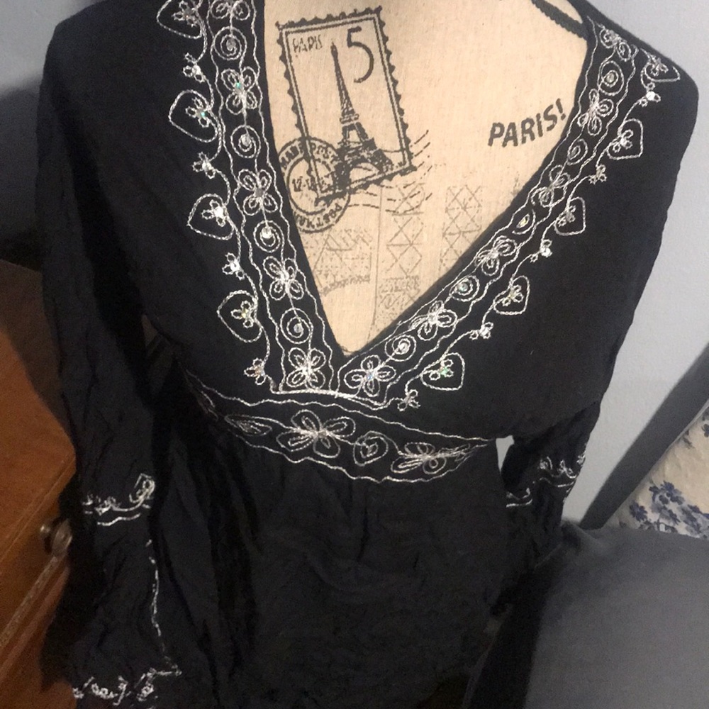 Black shirt